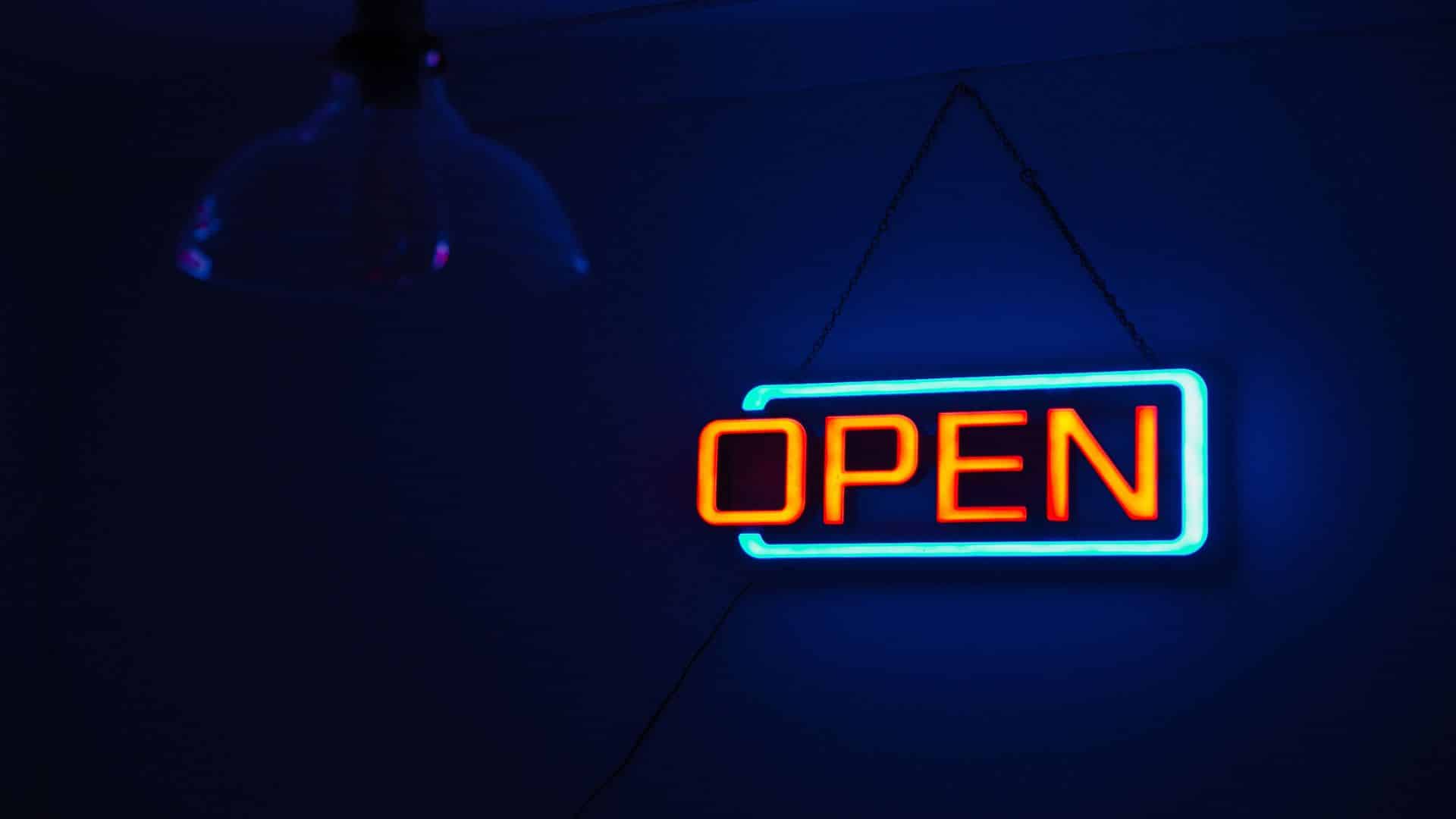 A Complete Guide How To Choose Fonts For Custom Neon Light Signage