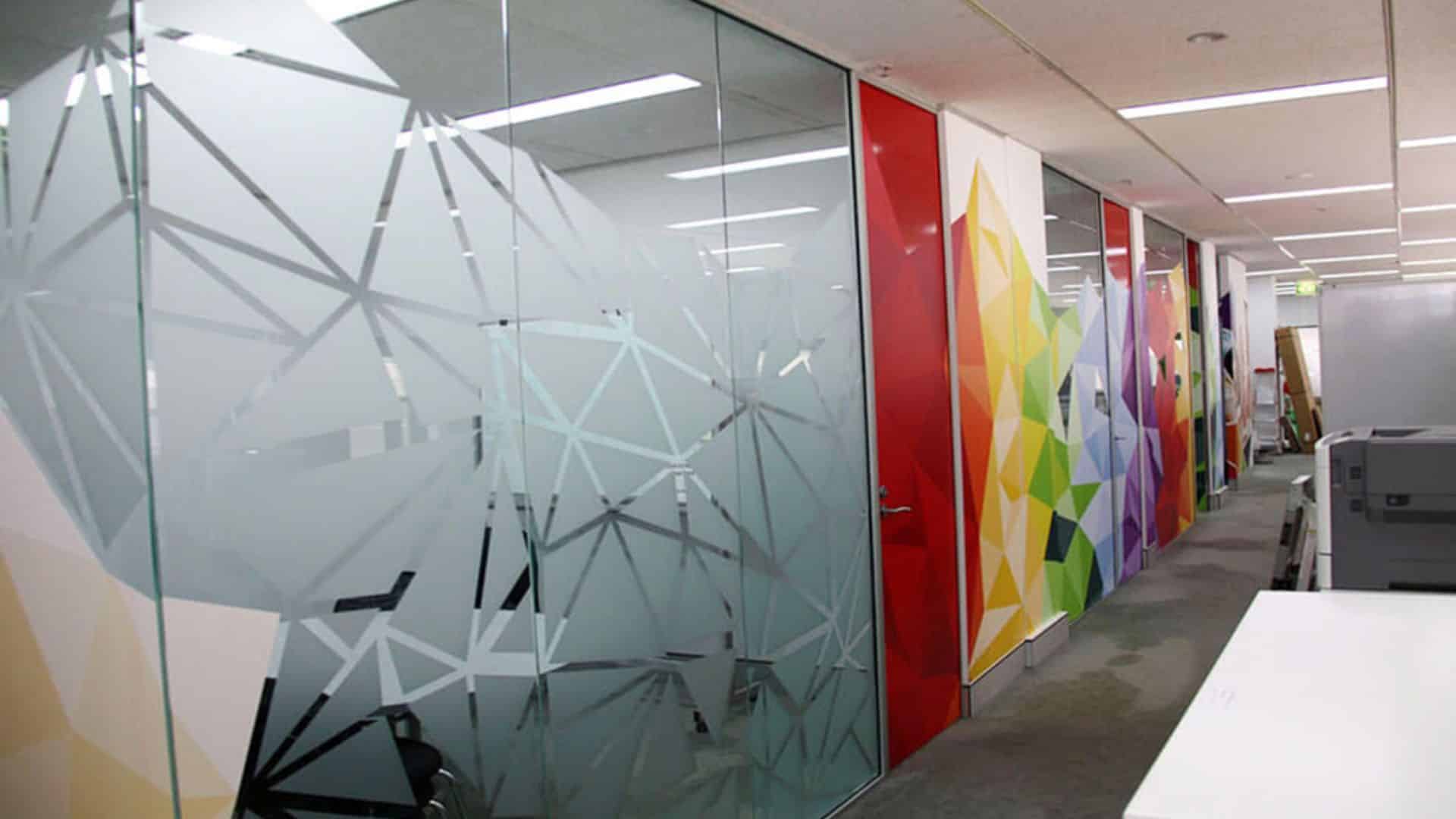 How Does Glass Frost Enhance Both Aesthetics and Functionality