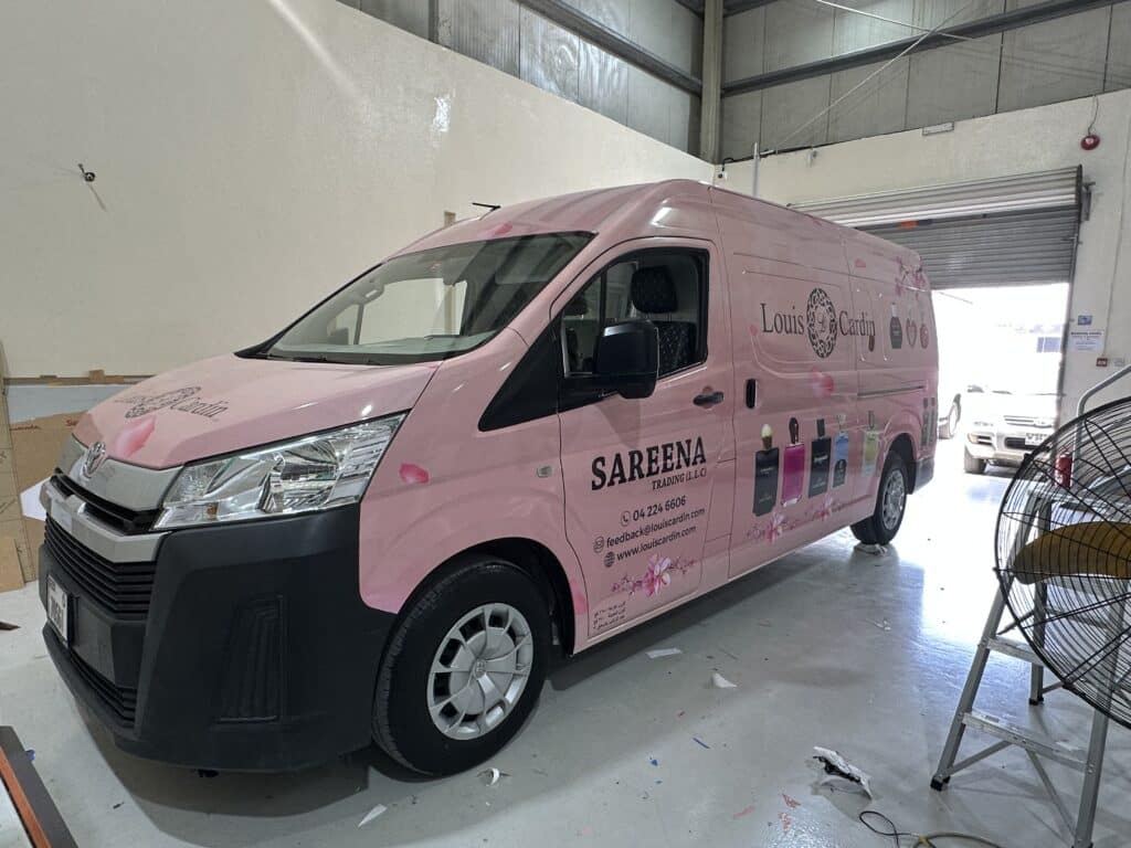 vehicle branding companies in dubai