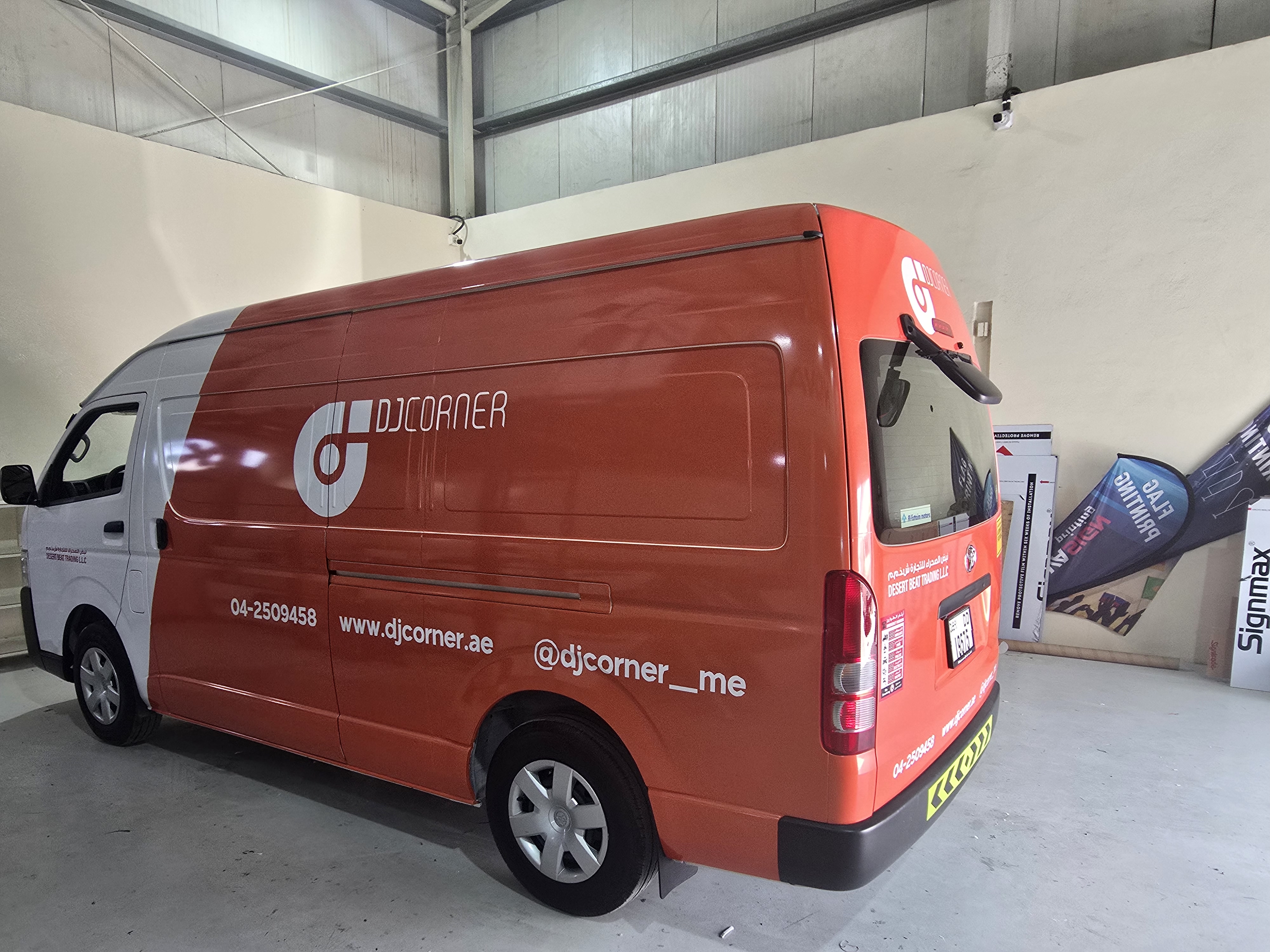 Vehicle branding dubai